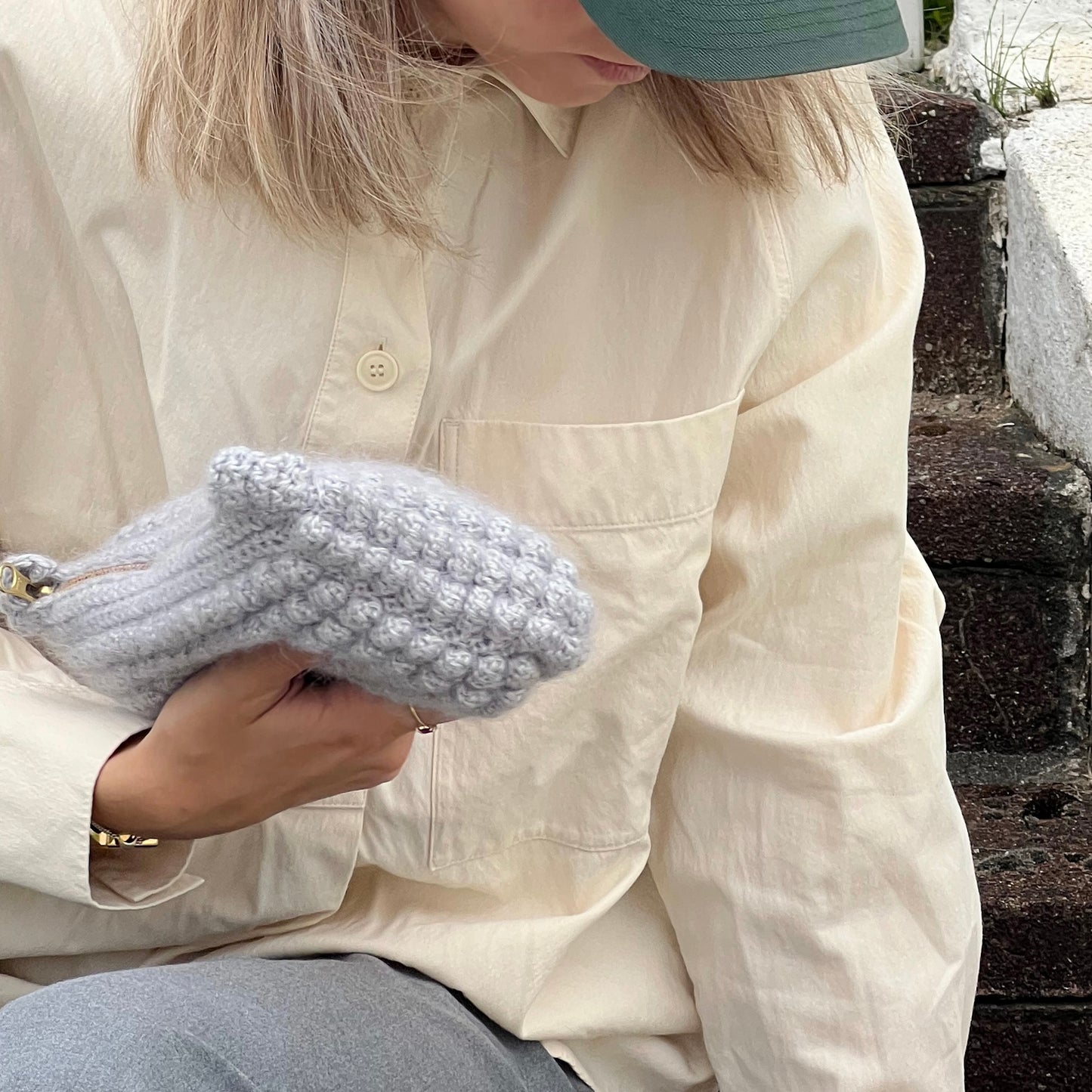 Mohair bubble bag, concrete