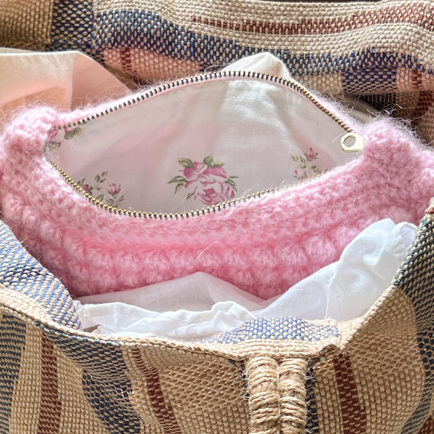 Mohair bubble bag, antique rose