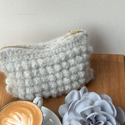 Petite bubble bag, light grey